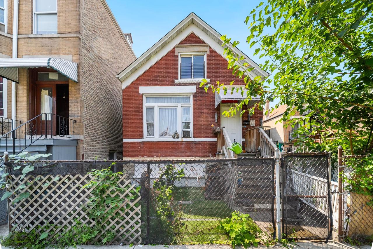 2522 S Christiana Ave., Chicago, IL 60623
