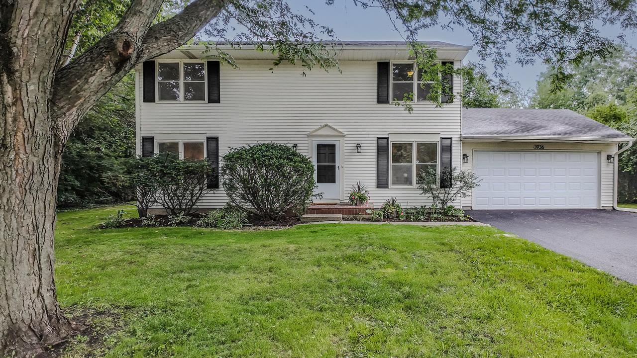 1936 South St., Geneva, IL 60134