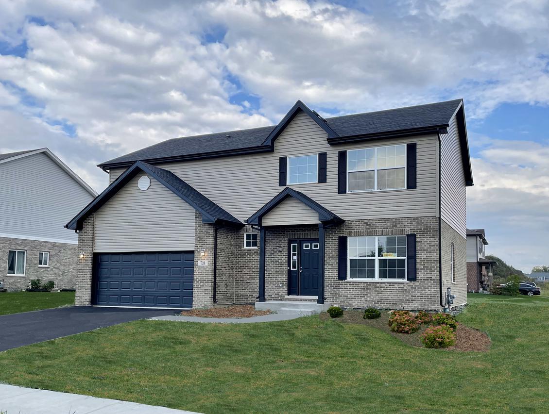 709 Garadice Rd., New Lenox, IL 60451