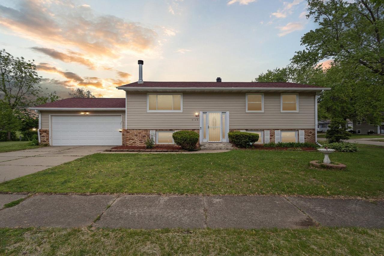 3128 New England Dr., Rockford, IL 61109