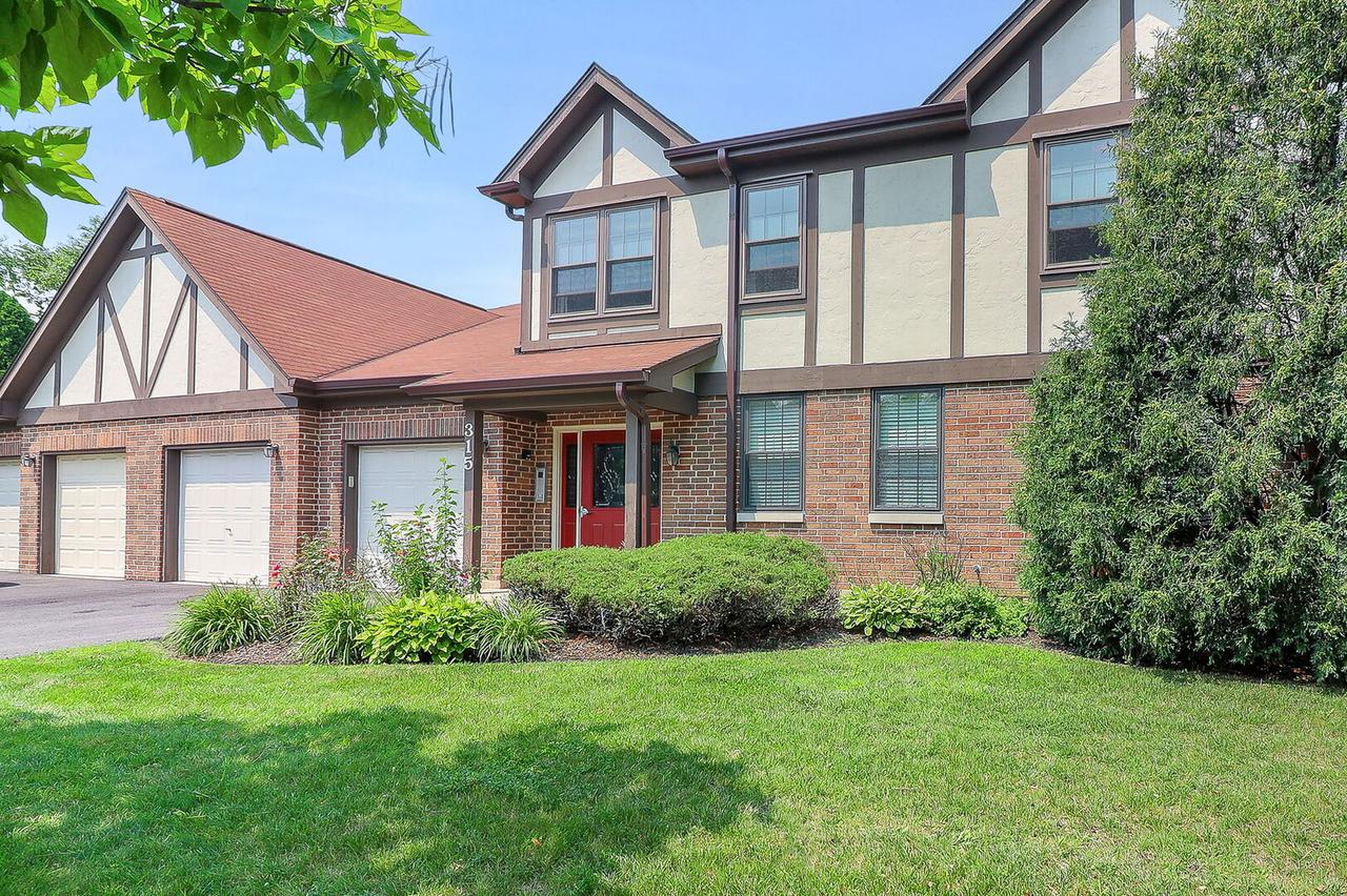 315 Deer Glen Way #2D, Bloomingdale, IL 60108