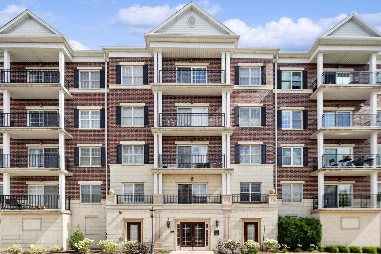 434 Mcdaniels Cir. #304, Clarendon Hills, IL 60514