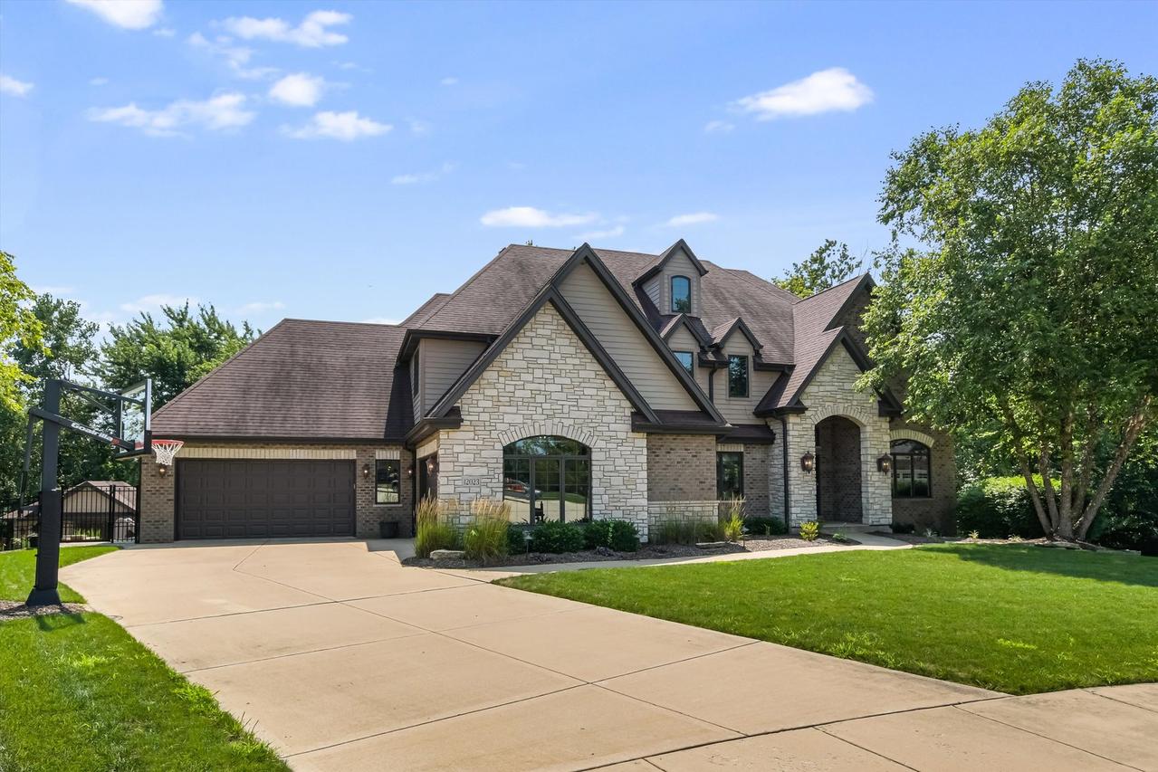 12023 Ashbrook Ln., Mokena, IL 60448