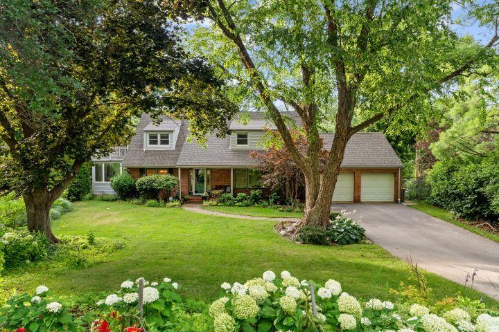 1928 Bradley Rd., Rockford, IL 61107