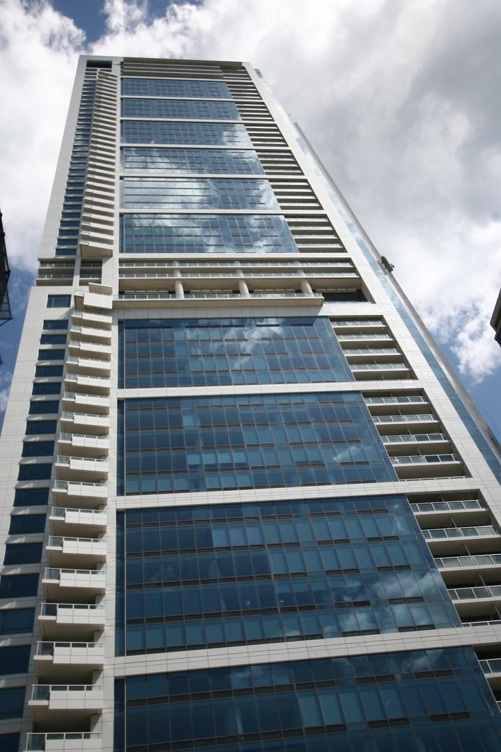 340 E Randolph St. #1506, Chicago, IL 60601