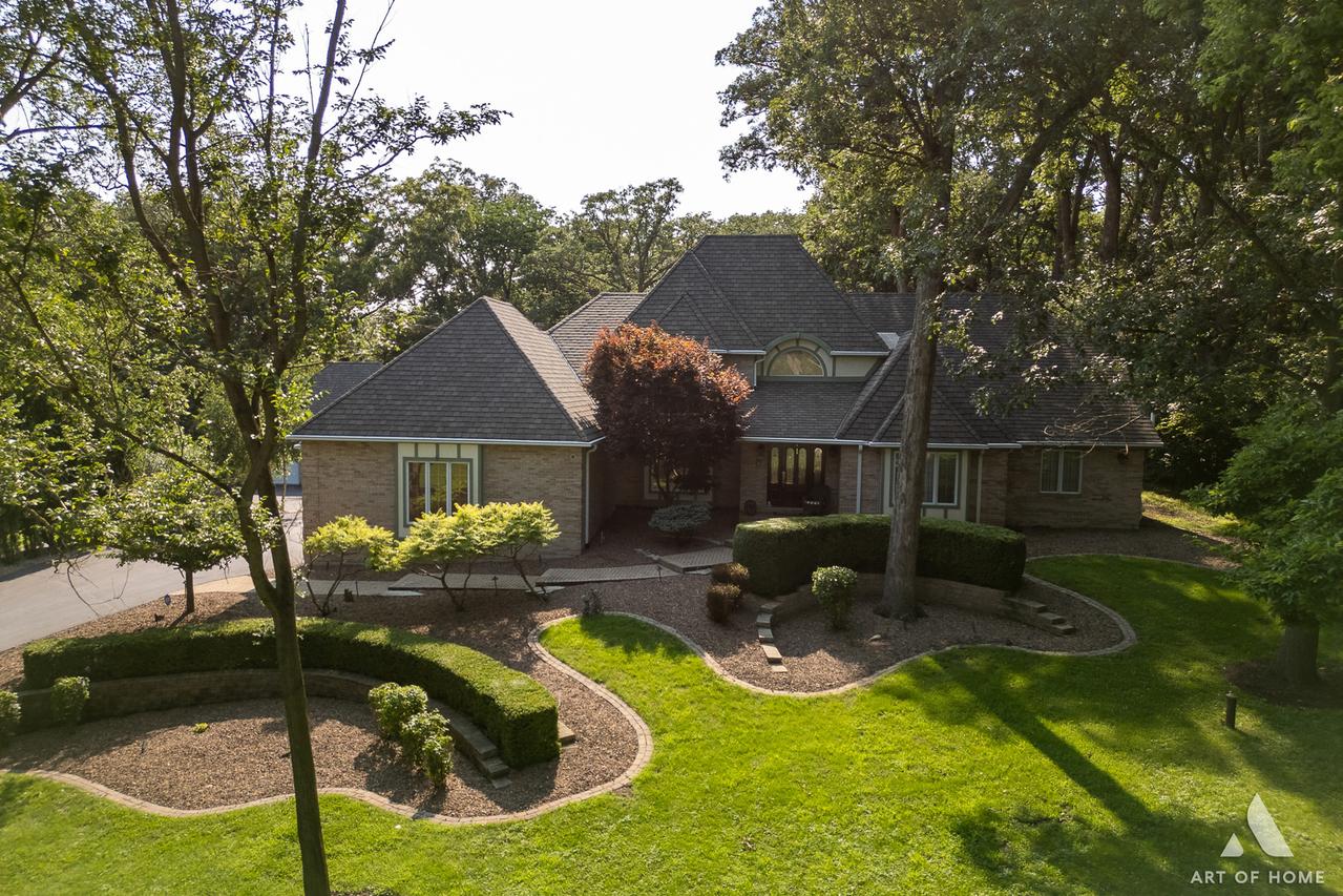 19800 Woodside Dr., New Lenox, IL 60451