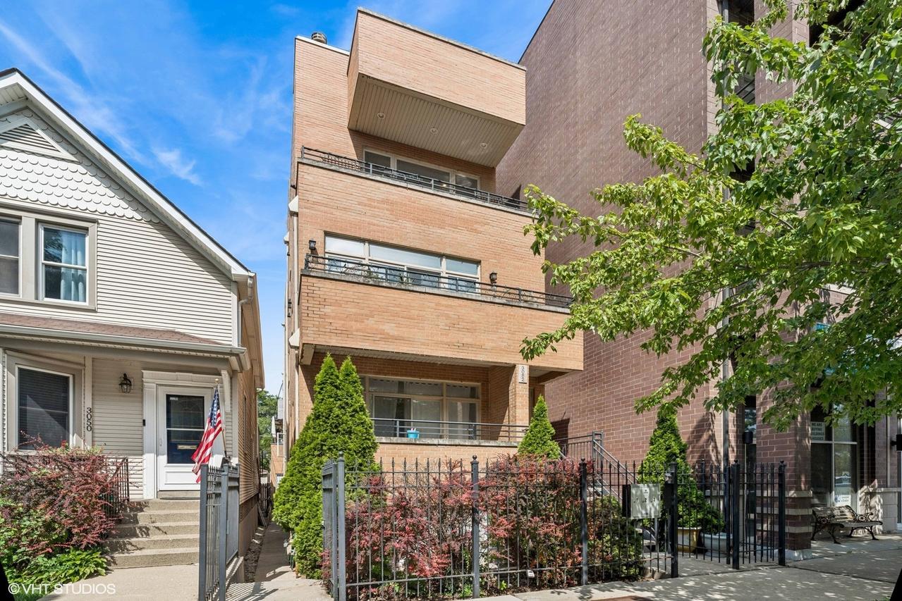 3052 N Oakley Ave. #3, Chicago, IL 60618