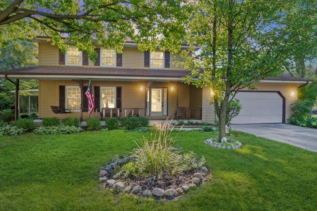 2200 Mecan Dr., Naperville, IL 60564