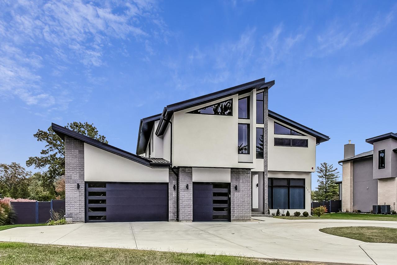 1331 Pfingsten Rd., Northbrook, IL 60062
