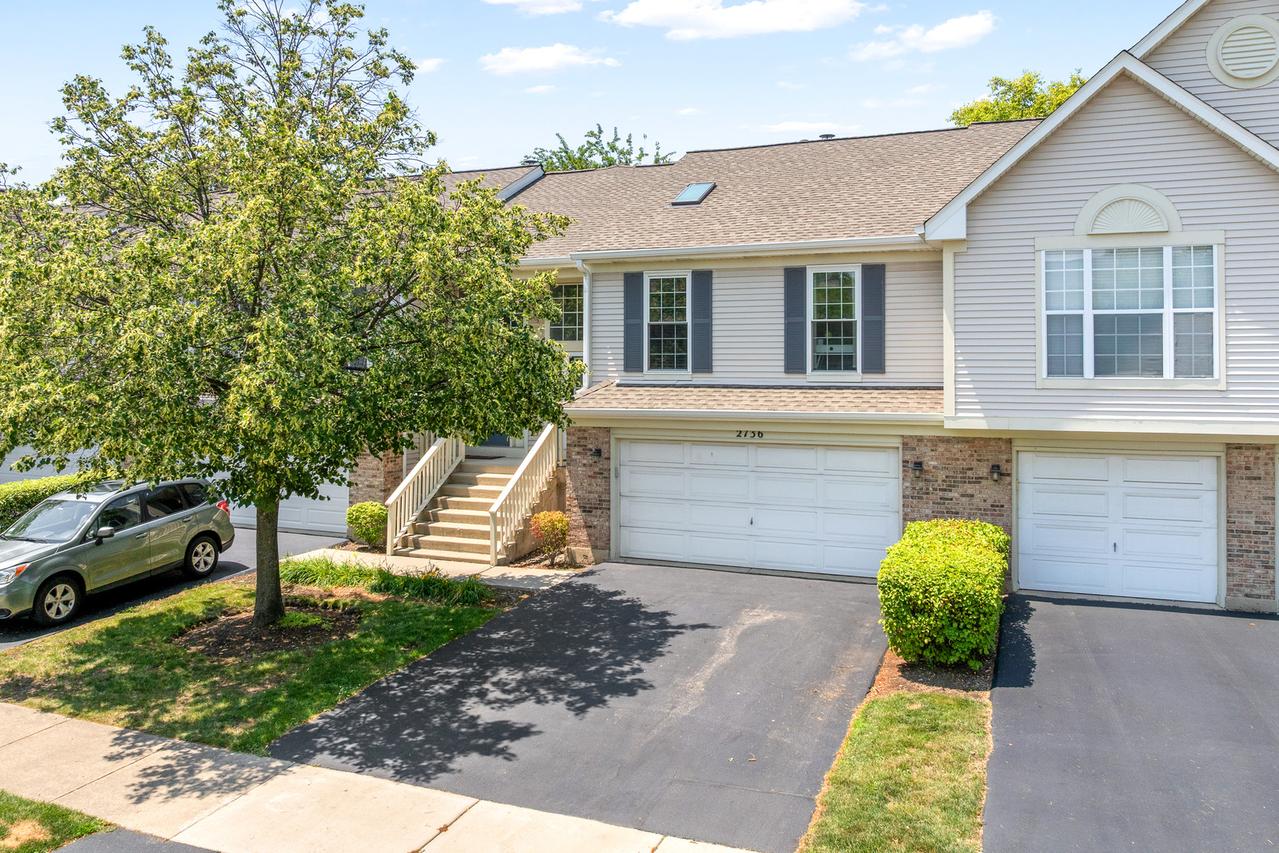 2736 S Embers Ln., Arlington Heights, IL 60005
