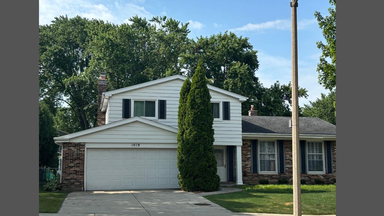 1019 W White Oak St., Arlington Heights, IL 60005