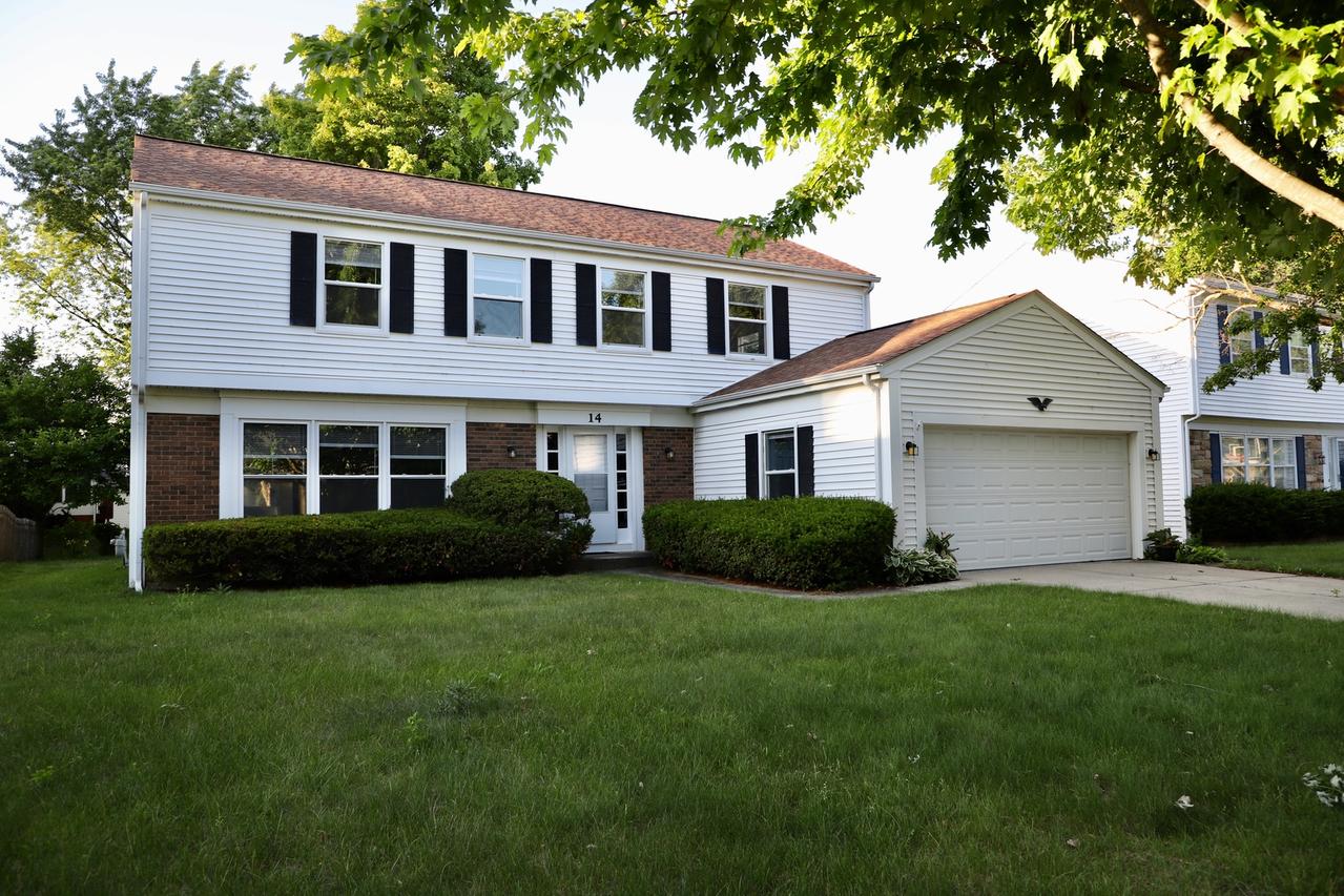 14 Edgewood Rd., Vernon Hills, IL 60061