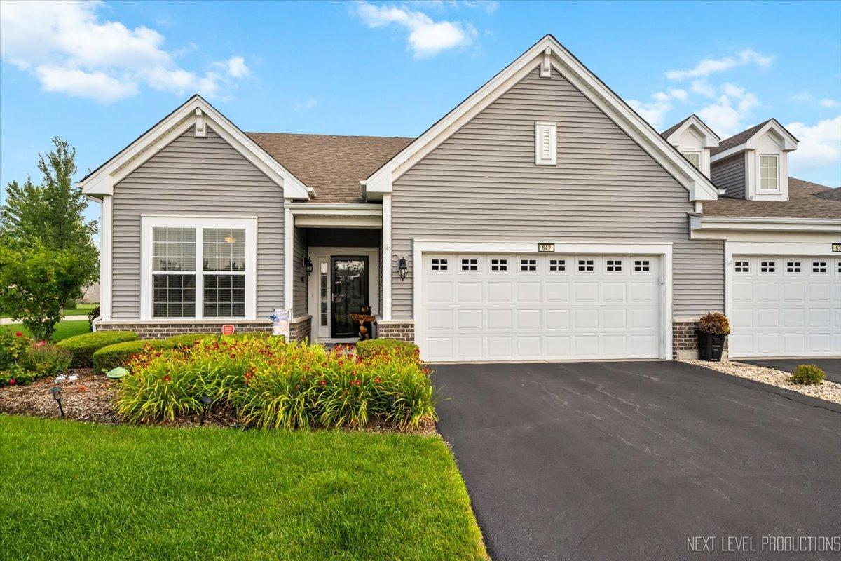 642 Autumn Cir., Pingree Grove, IL 60140
