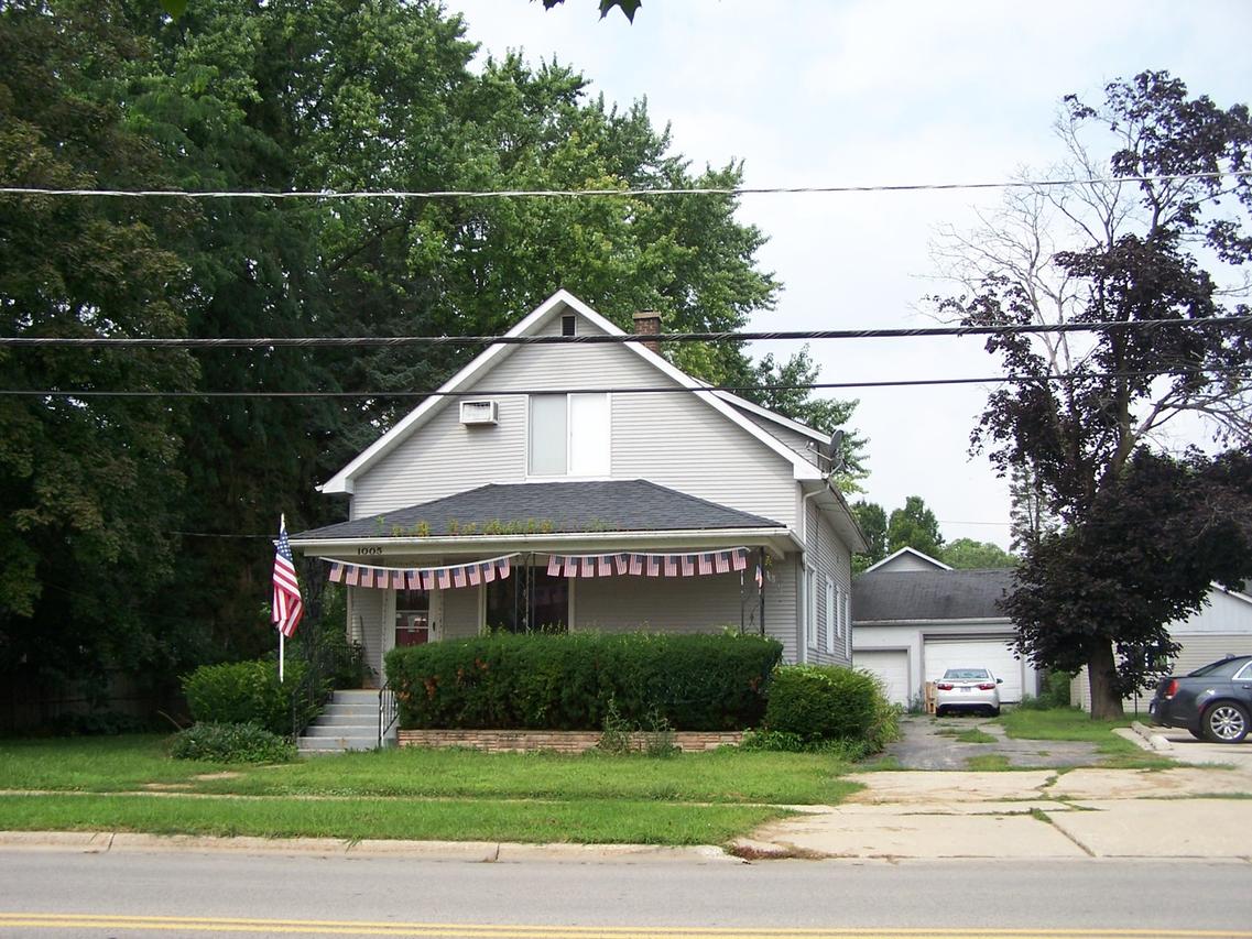 1005 N Green St., Mchenry, IL 60050