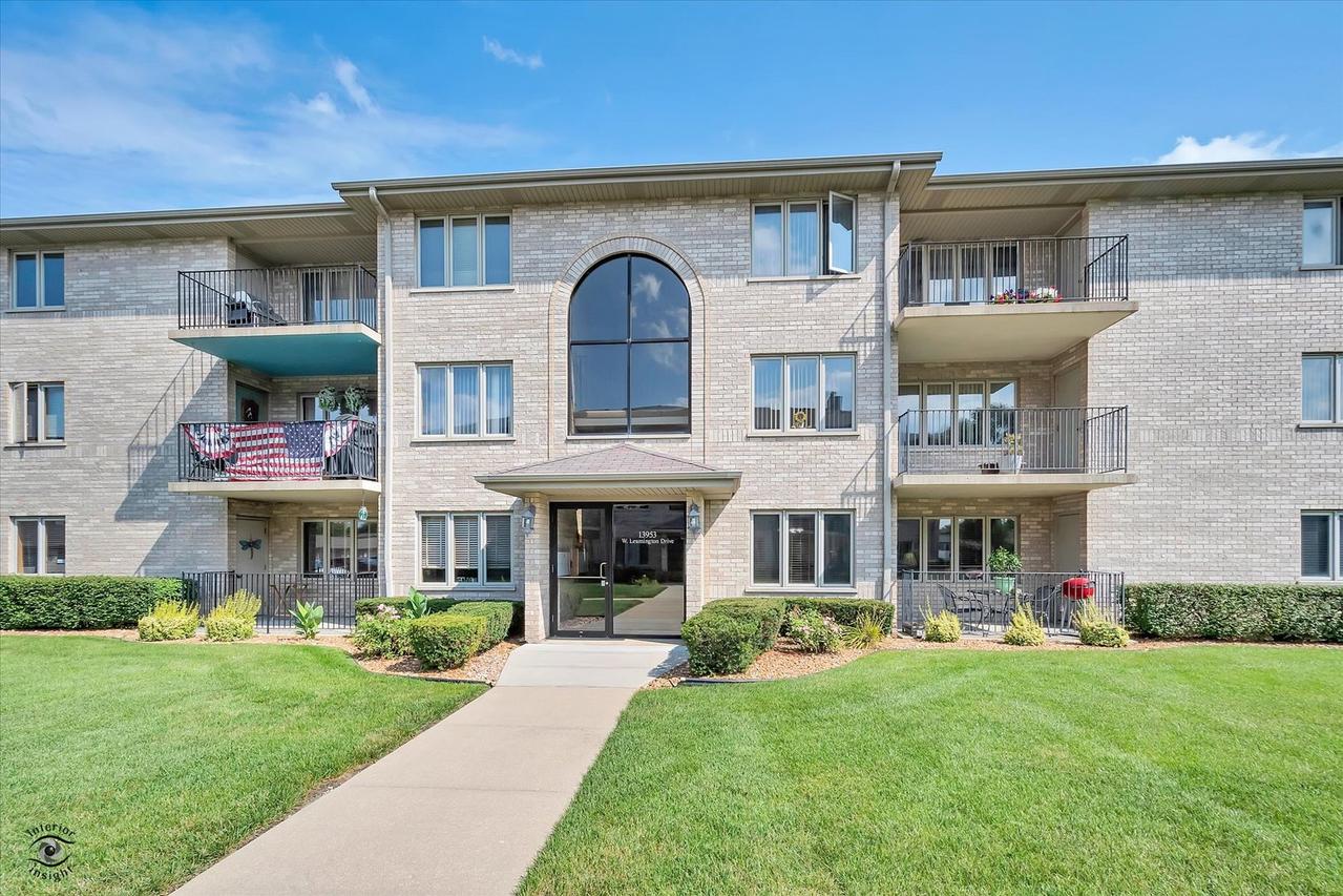13953 W Leamington Dr. #1003, Crestwood, IL 60418