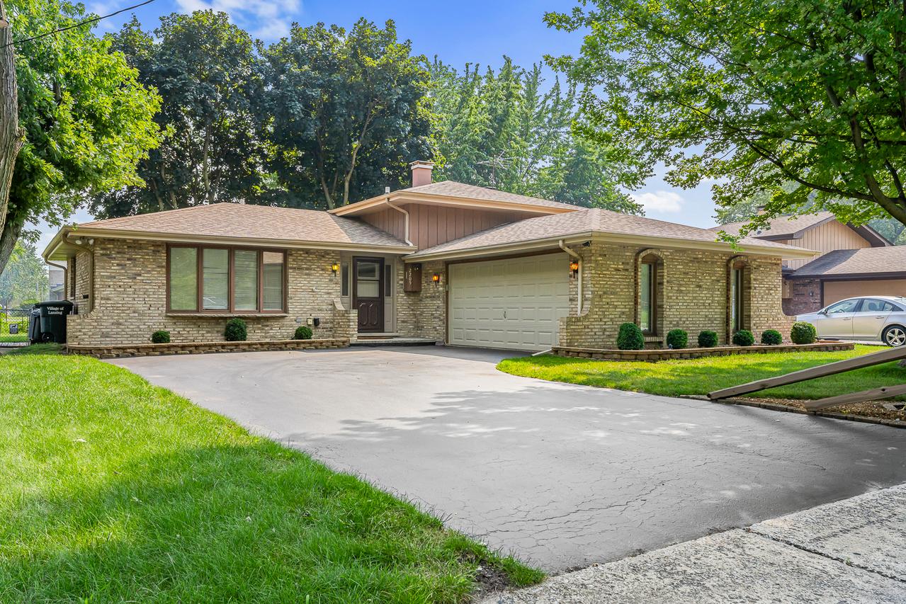 2205 182nd St., Lansing, IL 60438