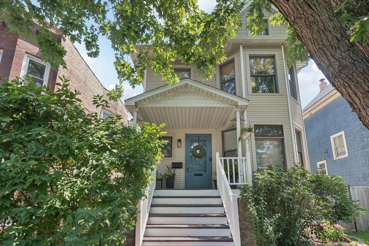 4137 N Pulaski Rd., Chicago, IL 60641