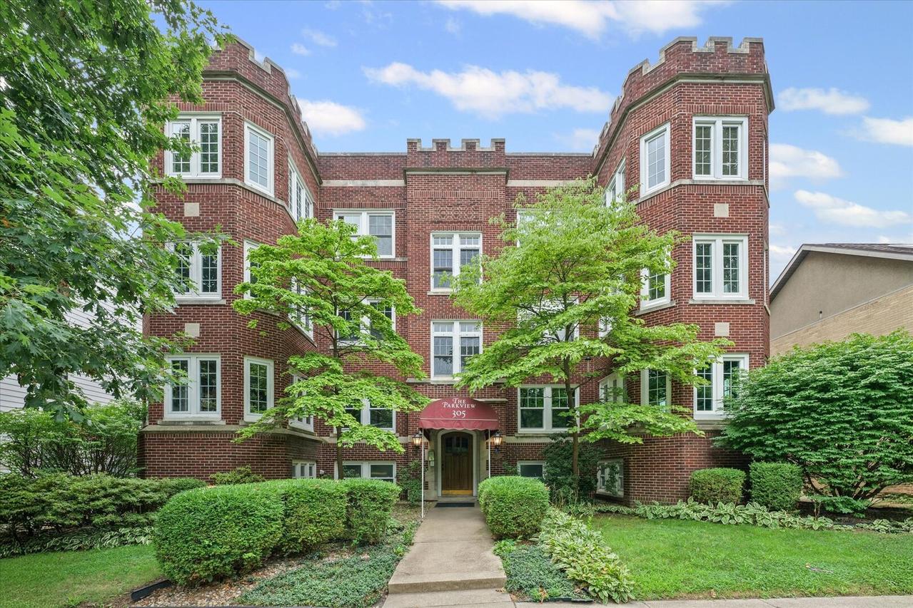 305 W University Ave. #4, Champaign, IL 61820