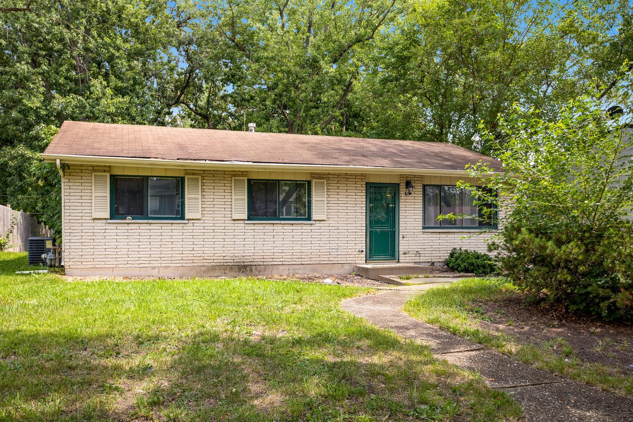 713 Circle Dr., University Park, IL 60484