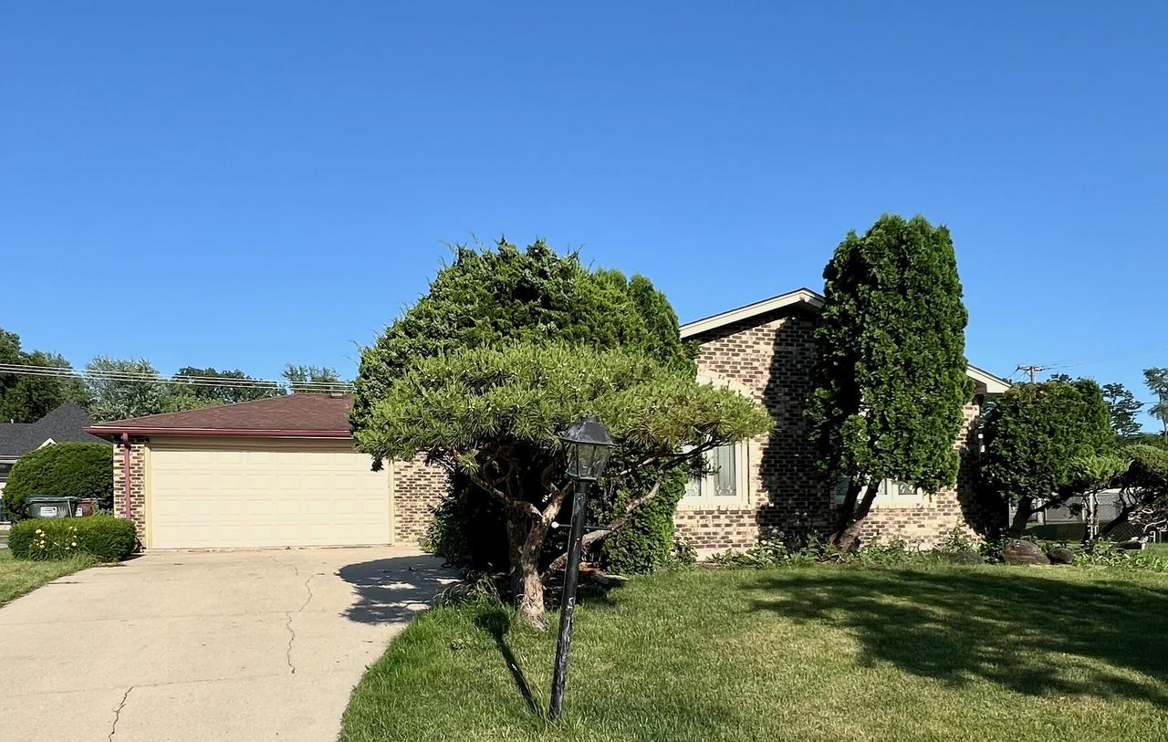 18921 Oakwood Ct., Country Club Hills, IL 60478