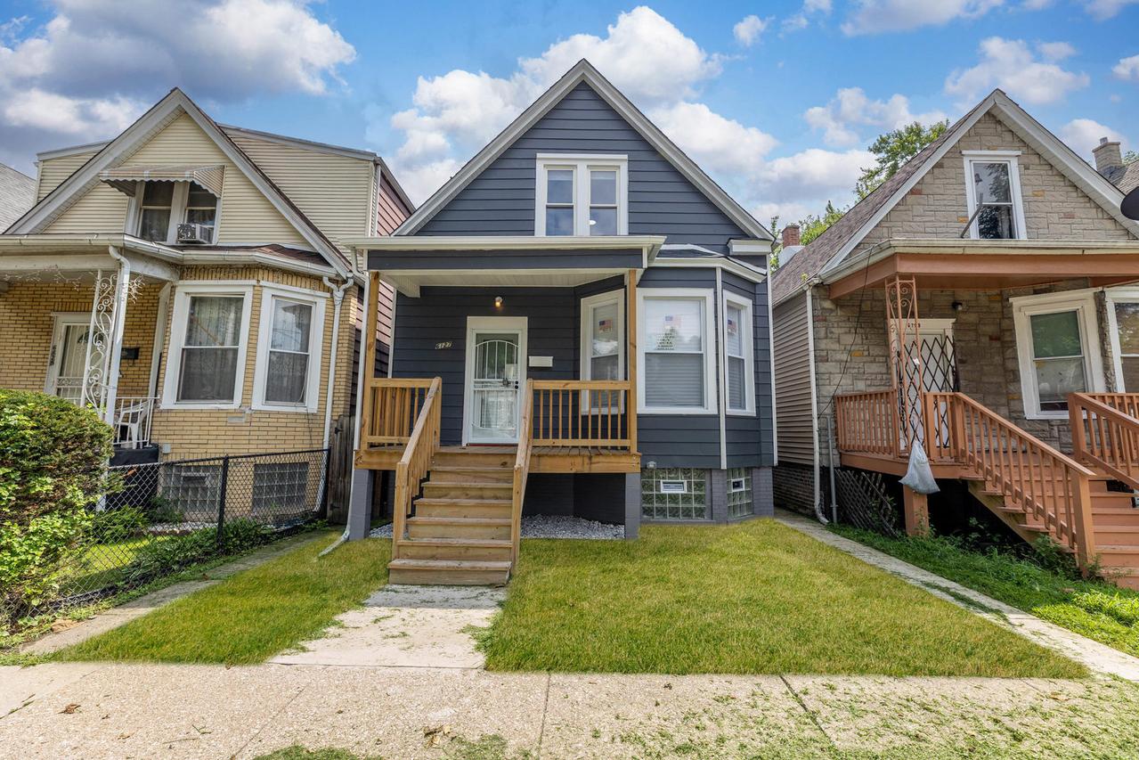 6127 S Bishop St., Chicago, IL 60636