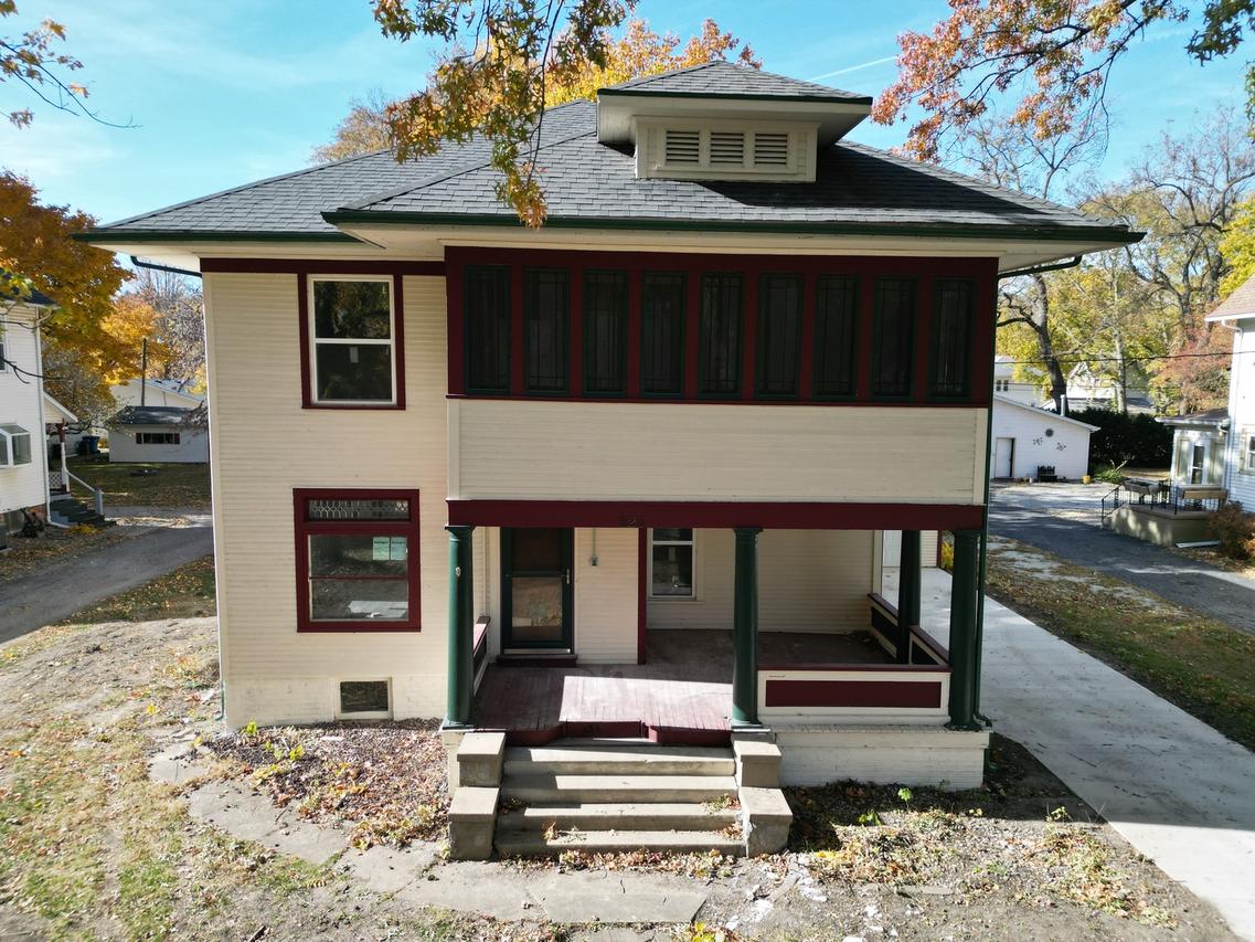 623 S 4th St., Watseka, IL 60970