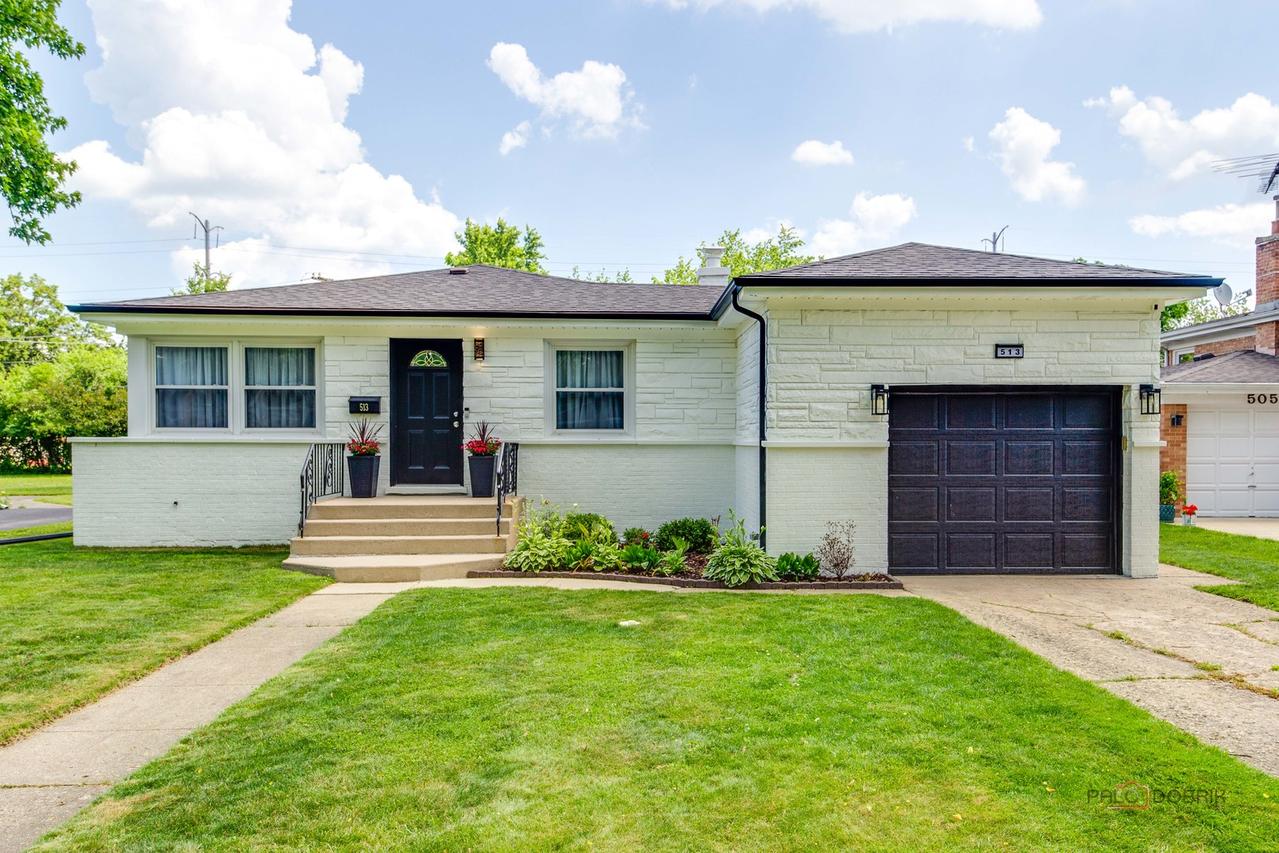 513 Sumac Rd., Highland Park, IL 60035