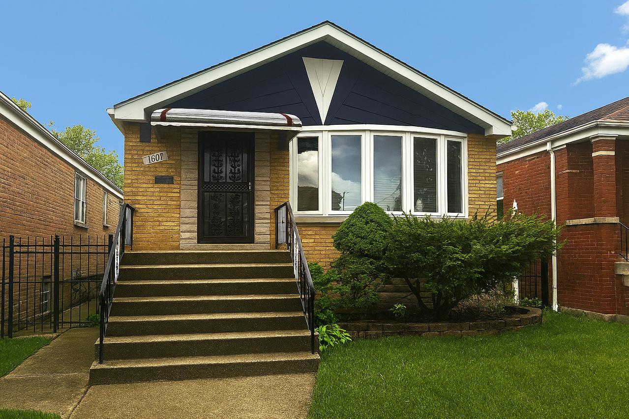 1007 W 110th St., Chicago, IL 60643