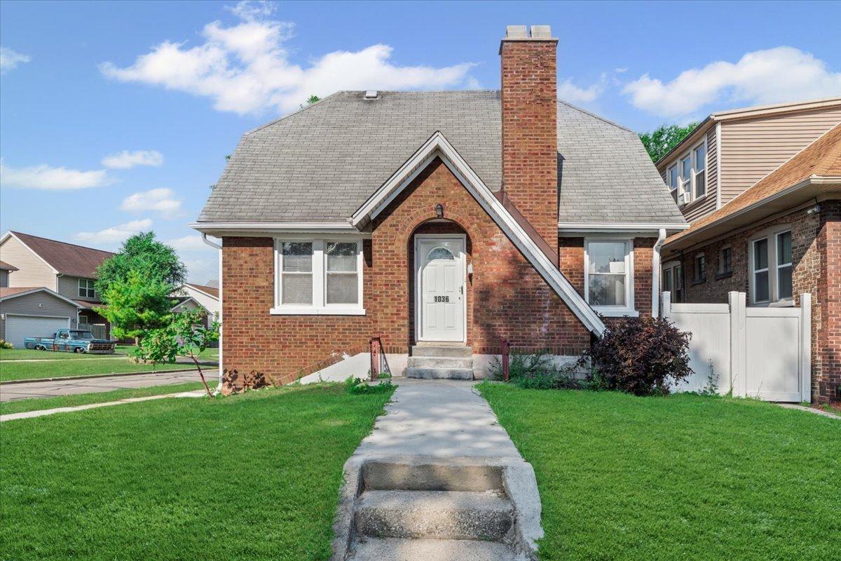 1036 S 12th Ave., Maywood, IL 60153