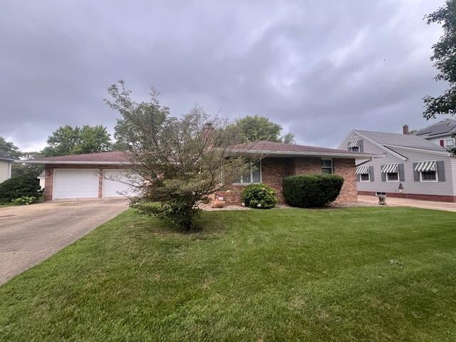 505 N Mulberry St., Clinton, IL 61727