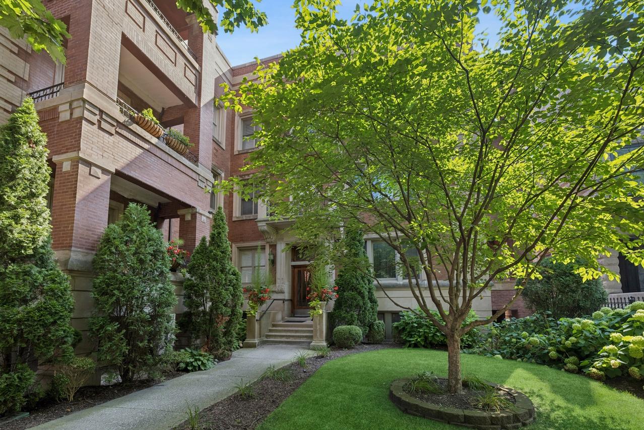 4721 S Greenwood Ave. #3, Chicago, IL 60615
