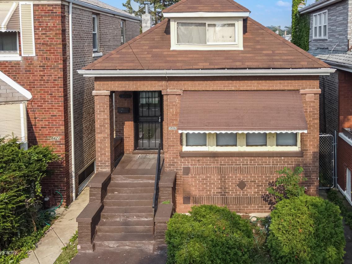 8423 S Paulina St., Chicago, IL 60620