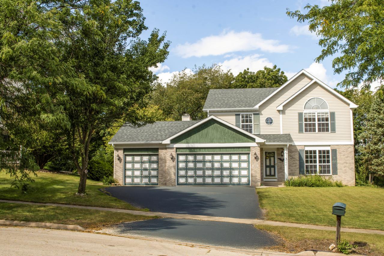 402 Bree Dr., Poplar Grove, IL 61065