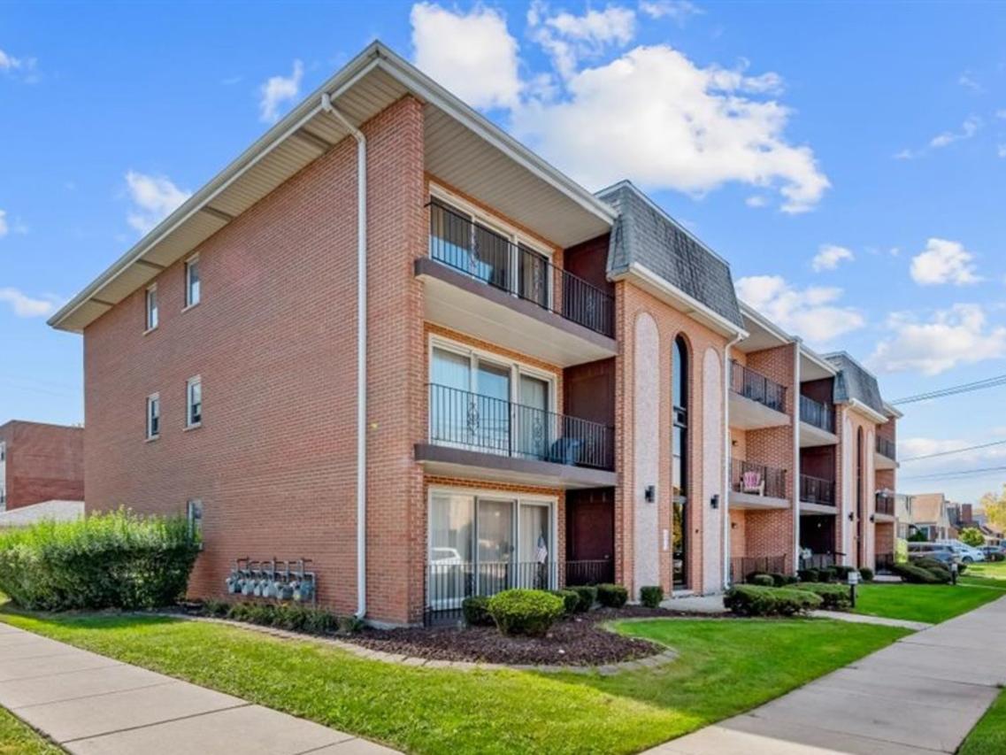 4003 W 105th St. #3W, Oak Lawn, IL 60453