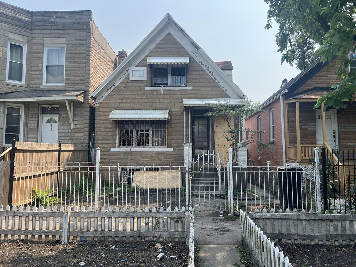 2231 S Drake Ave., Chicago, IL 60623