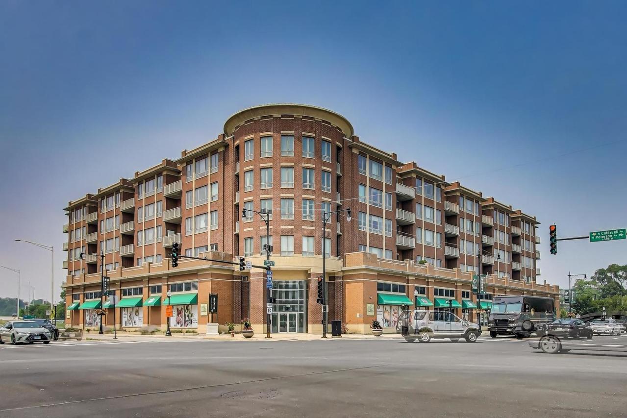 6000 N Cicero Ave. #312, Chicago, IL 60646