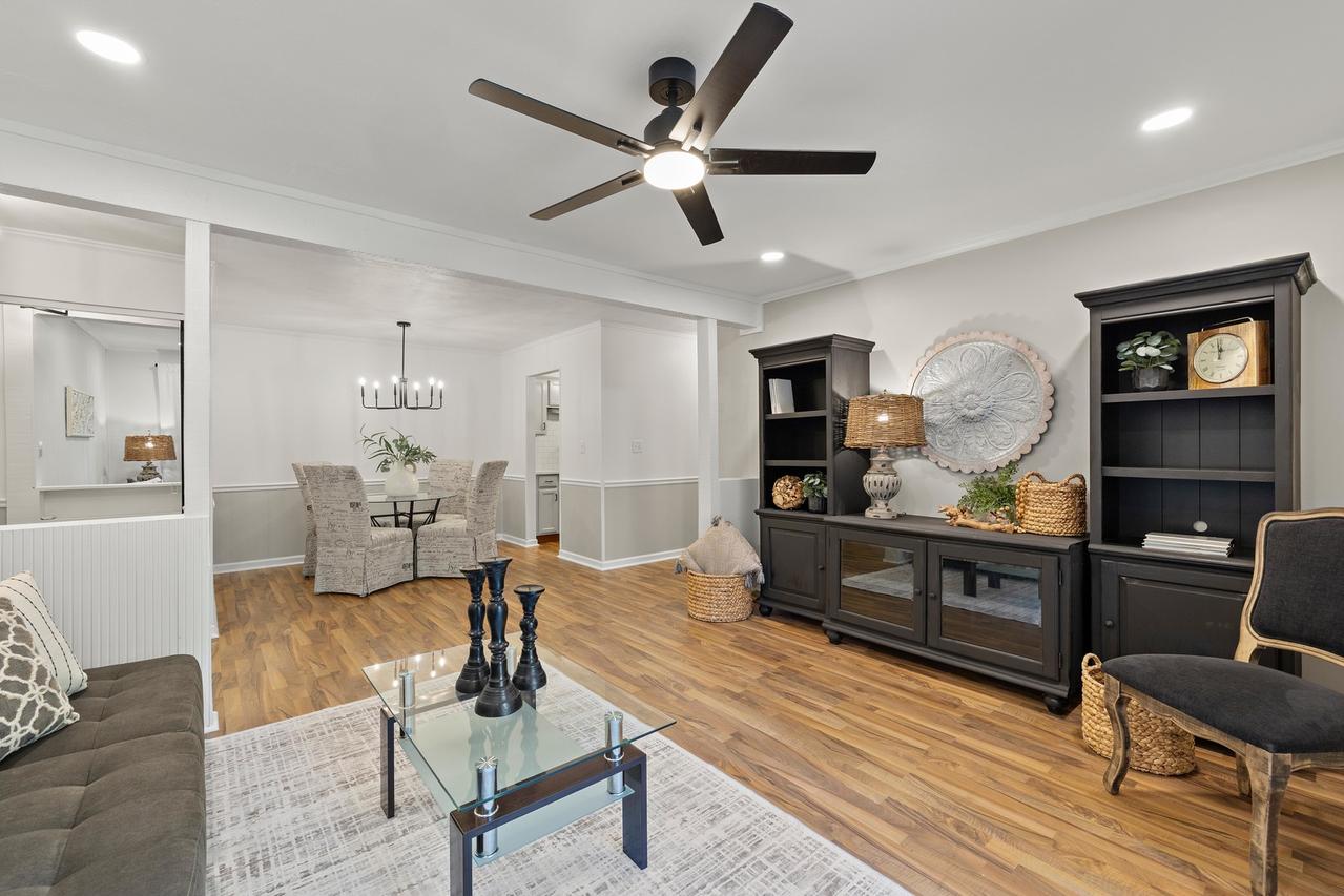 569 Somerset Ln. #2, Crystal Lake, IL 60014