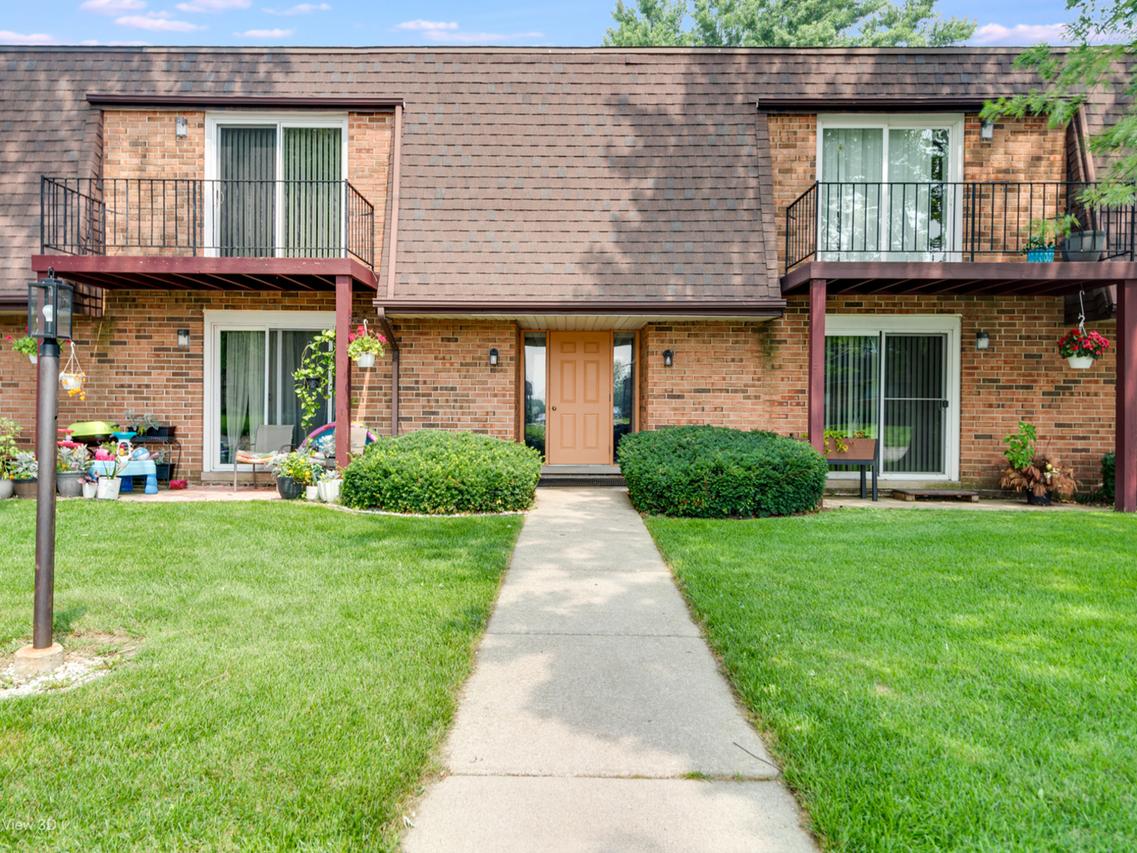 1019 Shagbark Rd. #2D, New Lenox, IL 60451