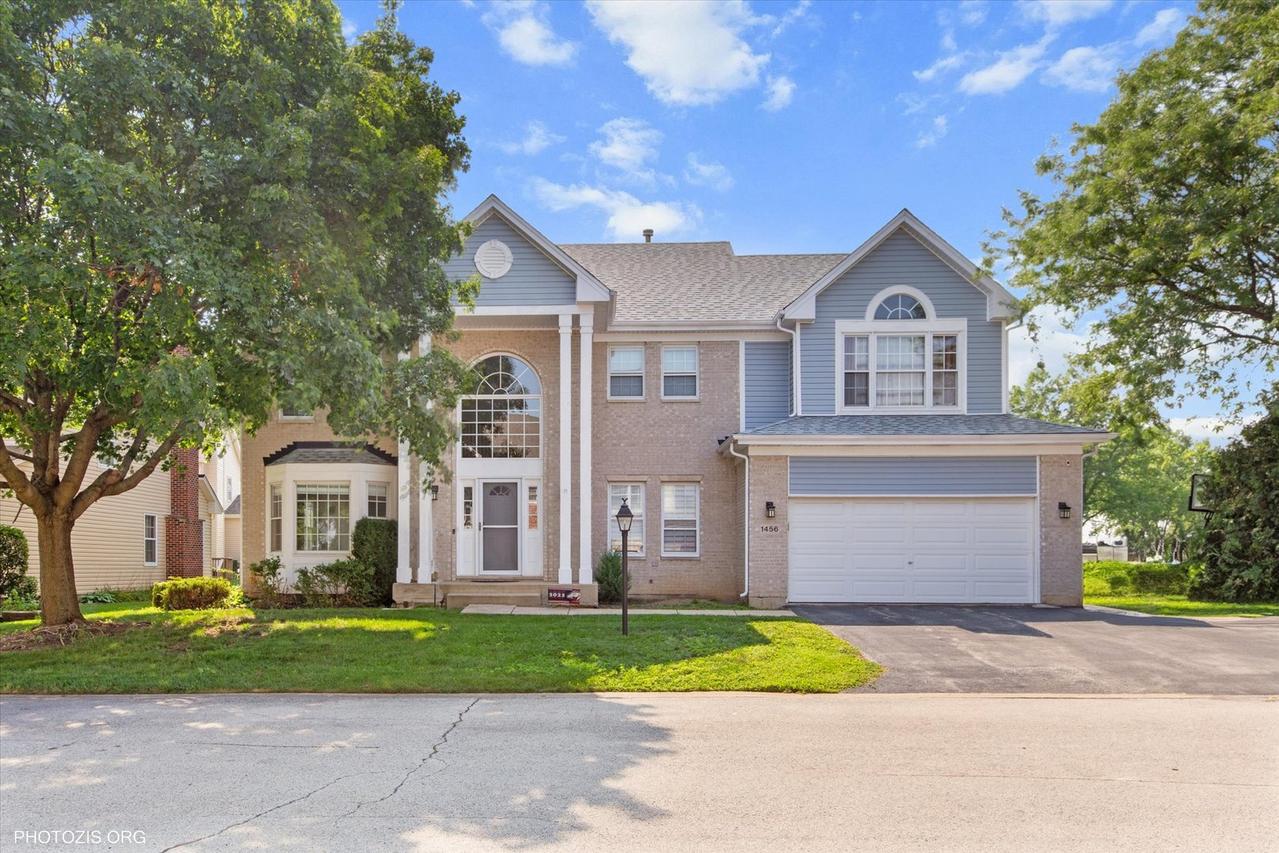 1456 Della Dr., Hoffman Estates, IL 60169