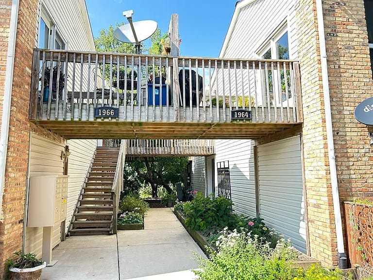 1964 Kenilworth Cir. #F, Hoffman Estates, IL 60169