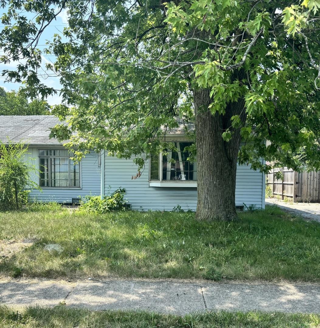 14044 S Grace Ave., Robbins, IL 60472