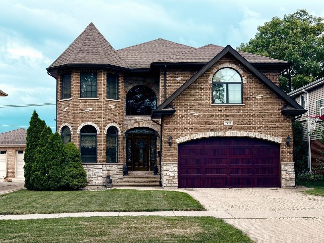 7922 N Oketo Ave., Niles, IL 60714