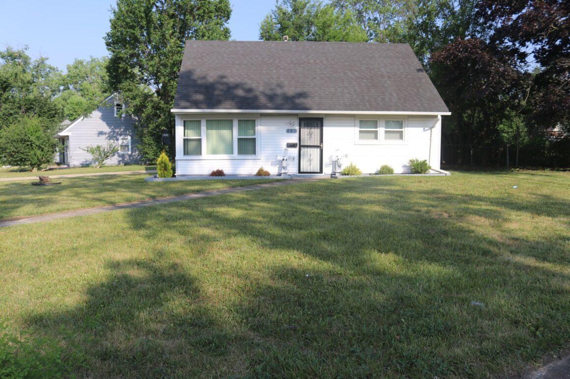 261 Allegheny St., Park Forest, IL 60466