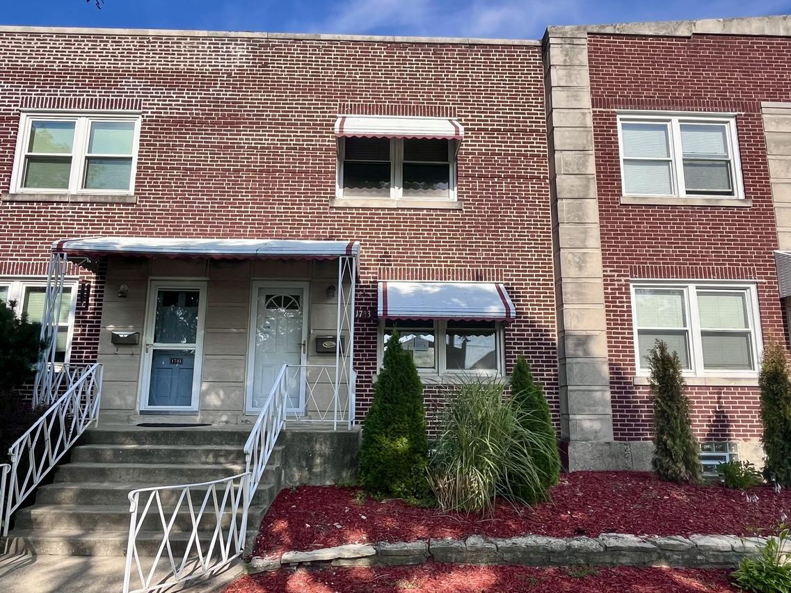 1733 N Oak Park Ave., Chicago, IL 60707