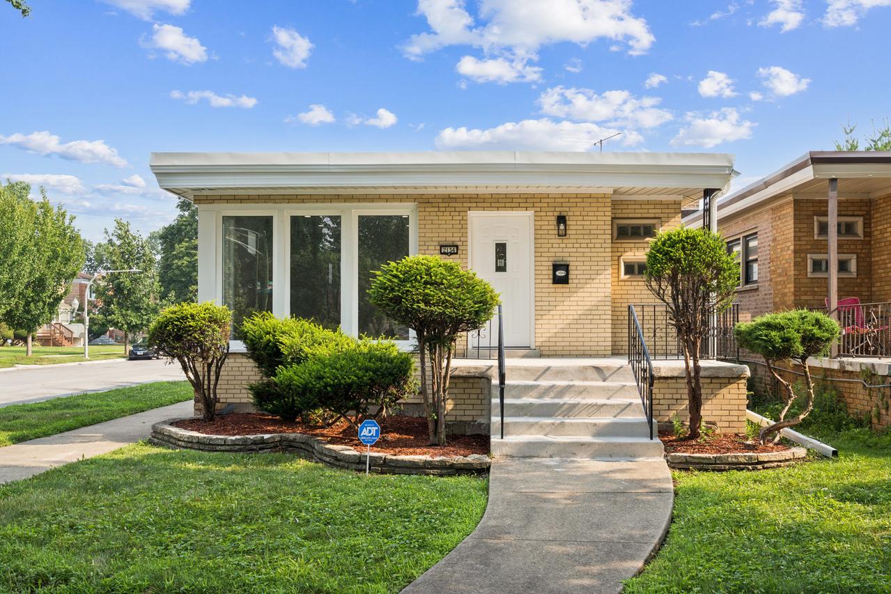 2134 E 91st St., Chicago, IL 60617