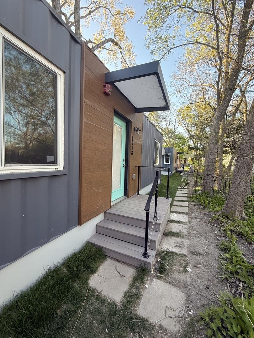 1918 Noyes St., Evanston, IL 60201