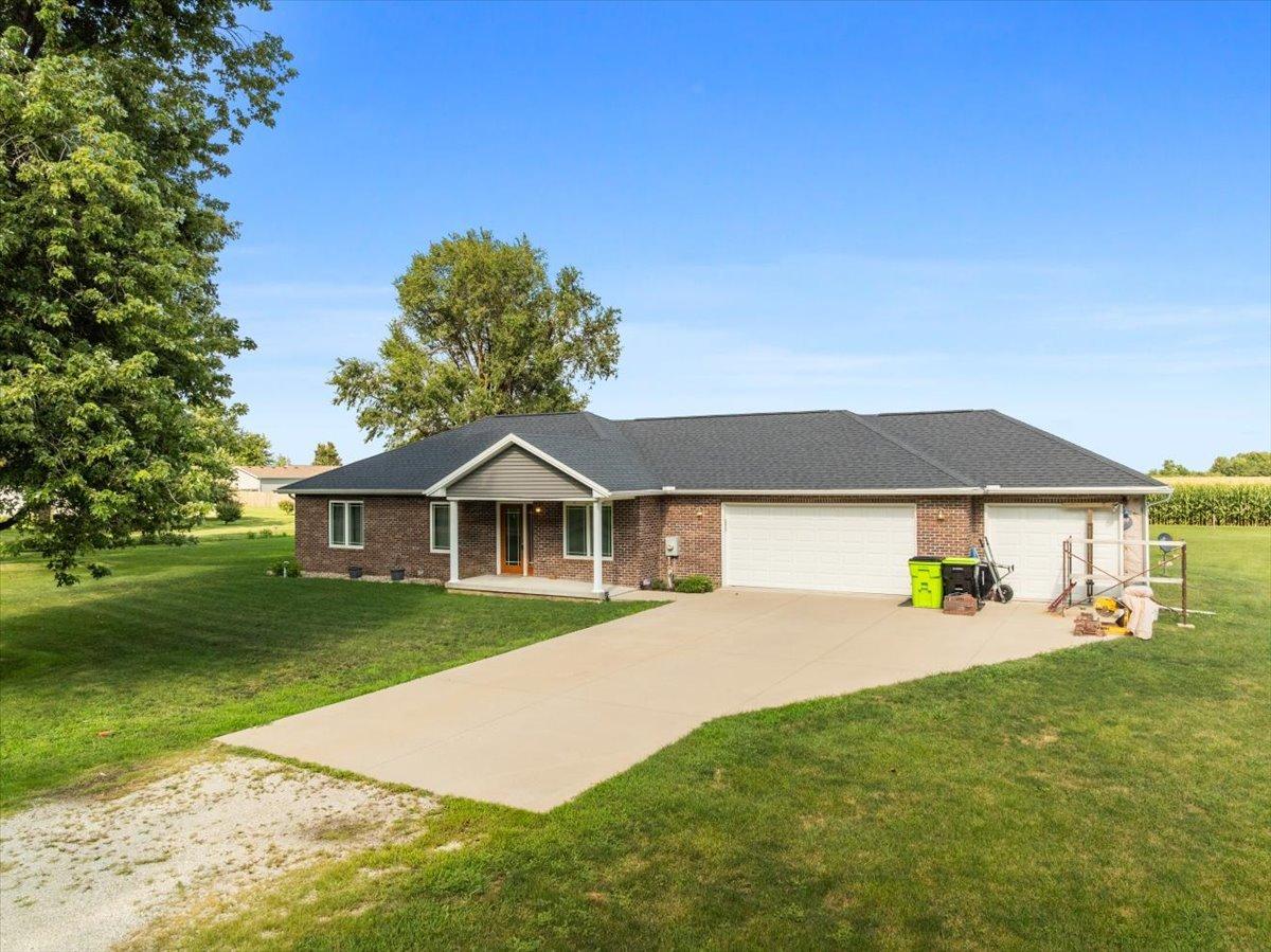 508 N 4th Ave., Chenoa, IL 61726