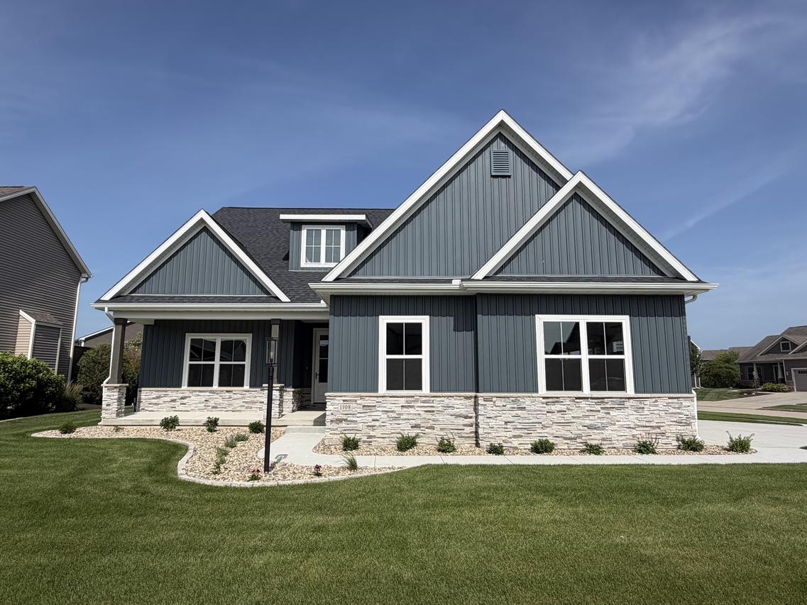 1108 Glen Abbey Dr., Champaign, IL 61822