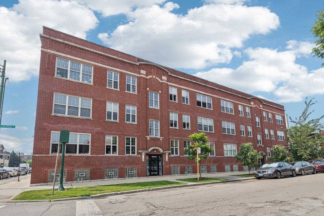 3211 W George St. #2, Chicago, IL 60618