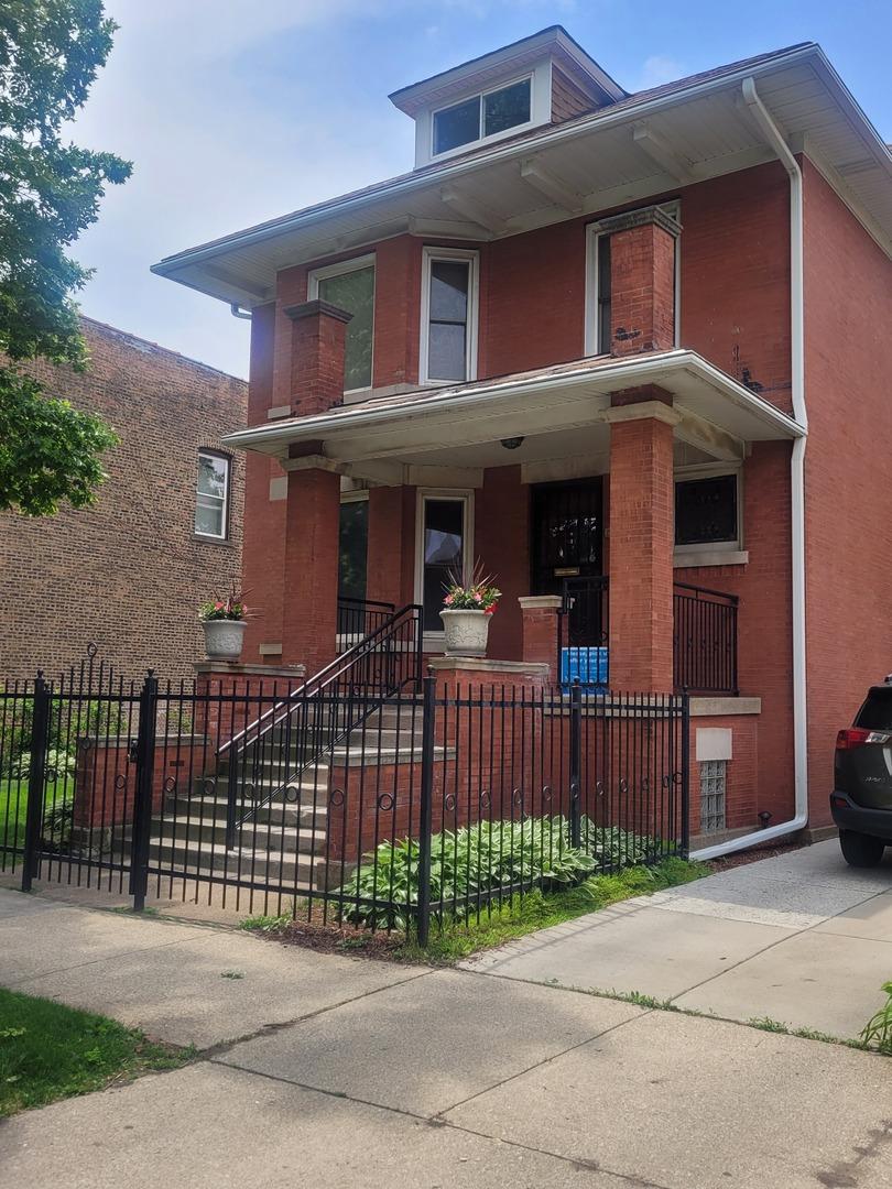 7422 S Coles Ave., Chicago, IL 60649